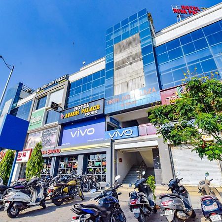 Hotel Avadh Palace, Subhash Bridge, Rto Circle, アーメダバード エクステリア 写真